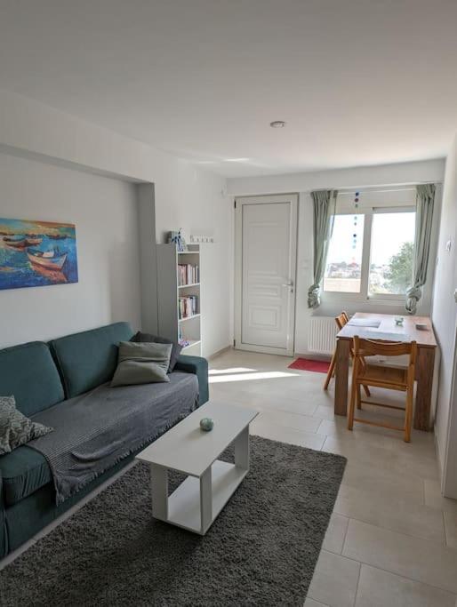 ארטמידה Vasiliki Studio, Beautiful New Built Appartement 10 Km To Airport מראה חיצוני תמונה